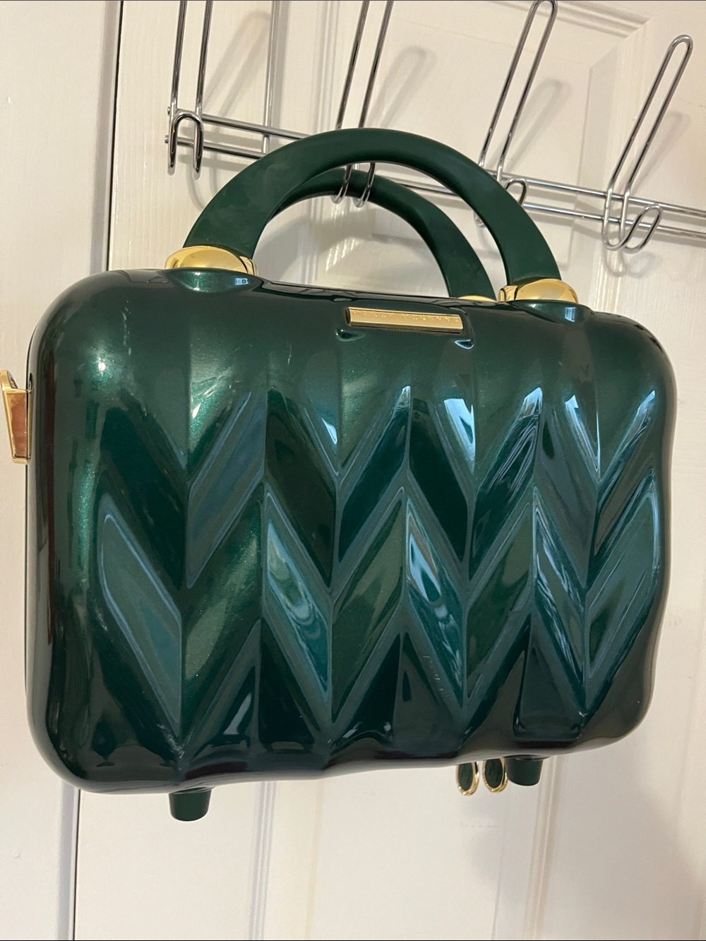 Dark Green Chevron Patent Mini Top-Handle Make-up overbite case